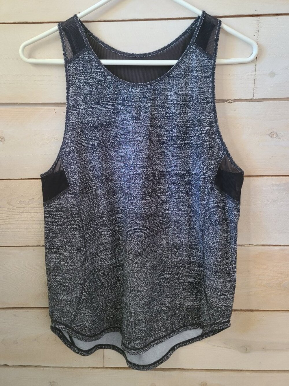Lululemon Athletica Womens Sz 8 Navy Blue Black Mesh Activewear Workout Tank Top